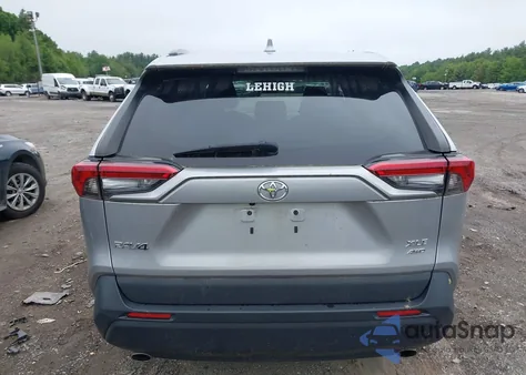 2020 Toyota Rav4 Xle from USA, damaged, VIN 2T3P1RFV8LC090681